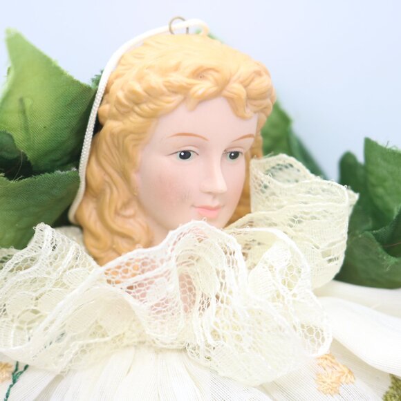 nice vintage tree topper or branch sitter porcelain lady with dress - Picture 3 of 5